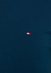 Tommy Hilfiger T-shirt básica - dark lakeside