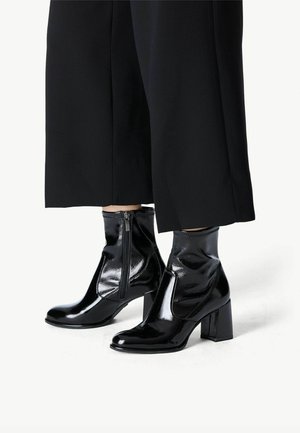 Tamaris Bottines - black