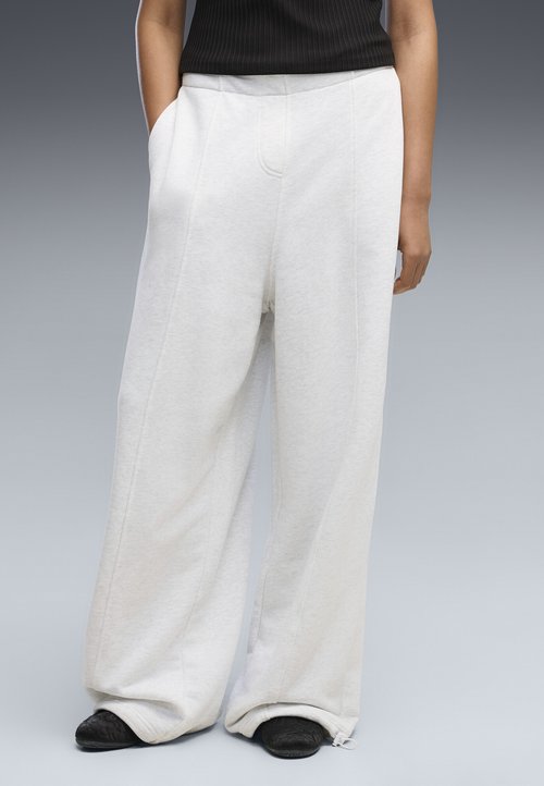 PUMA Hose 'Essentials' — photo 2
