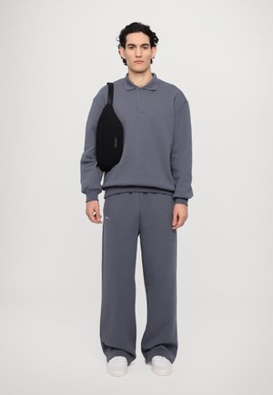 PANGAIA DNA STRAIGHT LEG TRACK UNISEX - Tracksuit bottoms - atmosphere grey