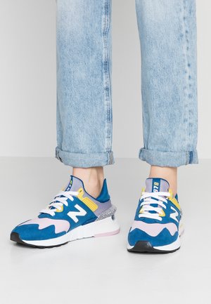 Trainers - blue