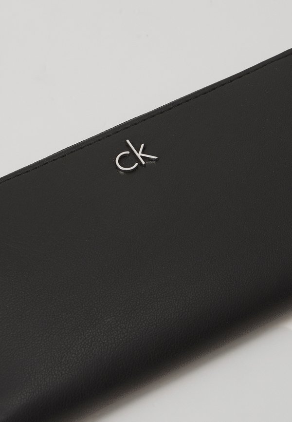 RE-LOCK LARGE ZIP AROUND - Wallet2