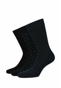 Trzy pary czarnych skarpetek, dwie jednorodne, jedna w geometryczny niebiesko-biały wzór. Wykonane z miękkiego materiału, z prążkowanymi mankietami.