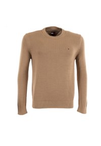 Maglione beige lavorato a maglia con scollo rotondo, polsini e orlo a coste. Presenta un piccolo logo colorato sul petto. Texture liscia.