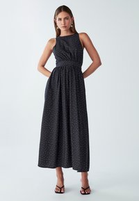 WILLA LILIANA - Maxi-jurk - black based dot