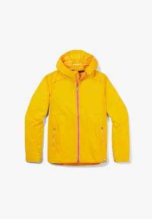 Geel waterdicht jack met een capuchon, voorrits en paarse ritsaccenten. Beschikt over twee zijzakken en heeft een lichte, gladde textuur.