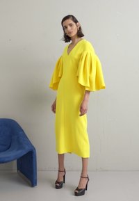 Roksanda SARIEN DRESS - Cocktail φόρεμα / Φόρεμα για πάρτι - bright yellow