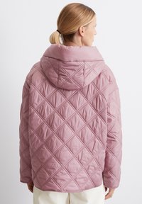 Marc O'Polo QUILTED CAPE JACKET WELT POCKETS SIDE SLITS - Übergangsjacke - dark mauve