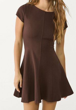 Neulemekko - brown