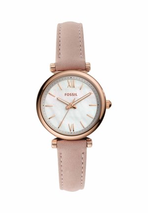 Zegarek na rękę Fossil z kopertą z różowego złota, białą tarczą, rzymskimi cyframi XII i VI, wskazówkami w kolorze różowego złota oraz jasnoróżowym skórzanym paskiem.