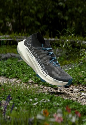 La Sportiva, PRODIGIO PRO - Обувки за бягане по пресечен терен - carbon/lake