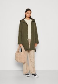 JDY JDYVALERI QUILT LONG - Vinterfrakke - forest night