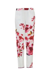 Witte bloemenbroek met grote roze en rode bloemen, met een slanke pasvorm en een subtiele paarse rand aan de zoom. Soepele stofstructuur.