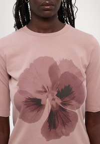 MAX&Co. OPALE - Potiskana majica - braun