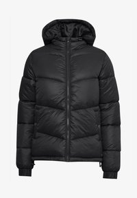 Vald, black