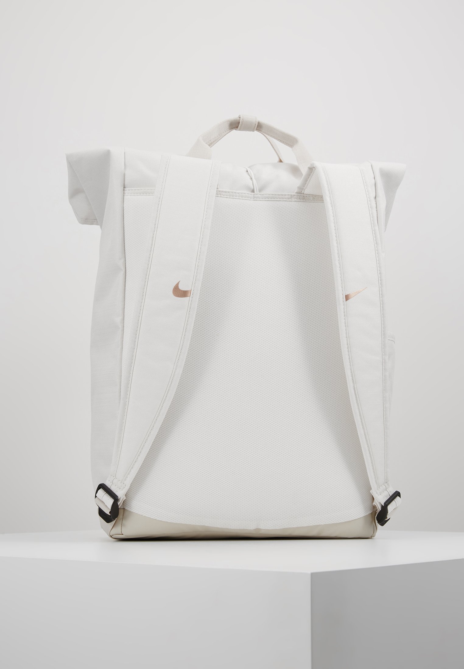 nike radiate backpack phantom