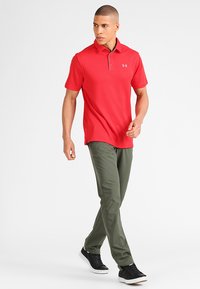 Under Armour TECH - Polo - red/graphite