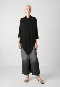 VILA - VIADDO HIGH NECK ZIPPER PONCHO - Keep - black Väikepilt 1