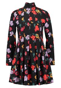 Blumenmusterkleid mit langen Ärmeln, schwarzer Hintergrund, mit roten, lila und orangefarbenen Blumen; lässiger Schnitt und plissierter Rockdesign.