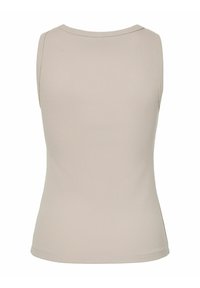 Beżowy top na ramiączkach, bez rękawów, okrągły dekolt, o gładkiej teksturze i dopasowanym kroju, z prostym wykończeniem.