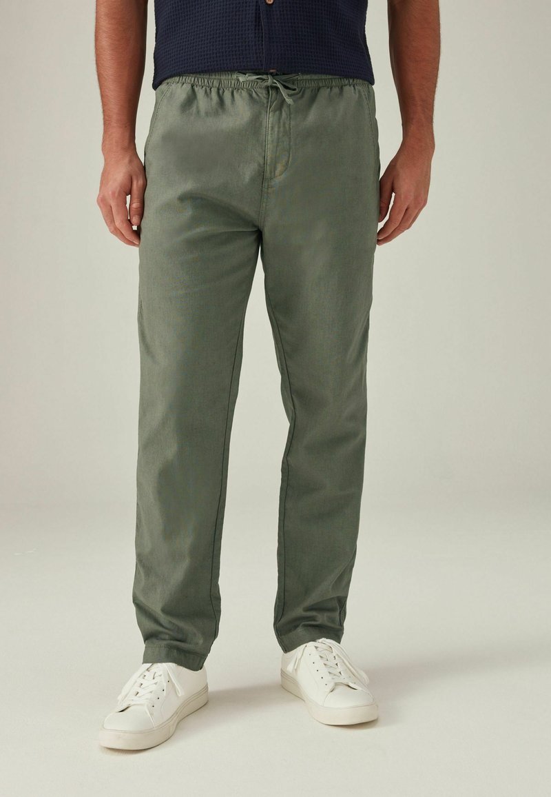Next SLIM FIT zielony