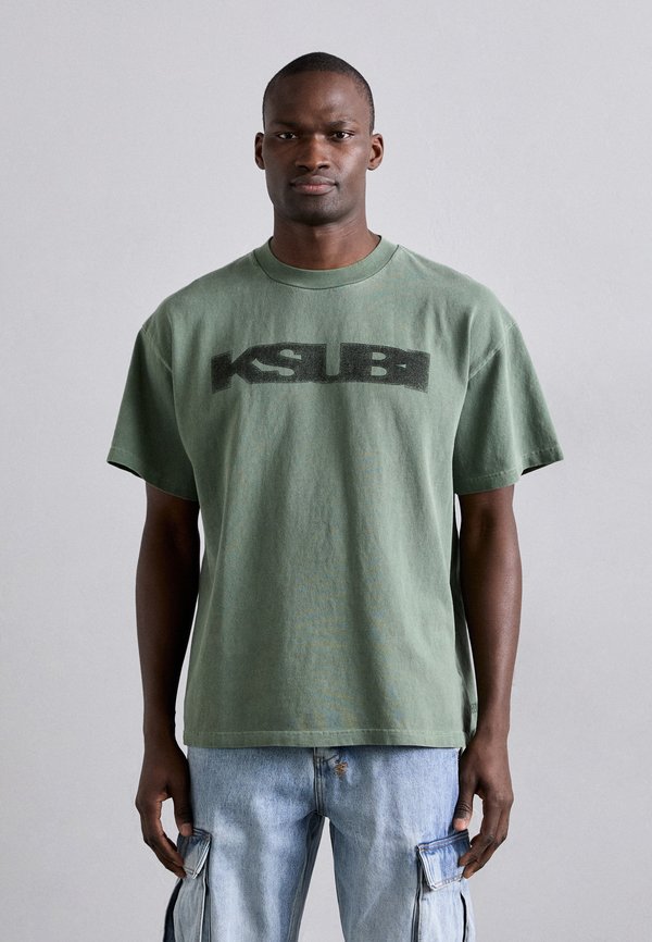 WORLD ORDER EKCESS TEE HASH - Print T-shirt3