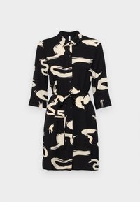 Abito nero a camicia con motivi astratti crema, chiusura frontale con bottoni, colletto e maniche a tre quarti. Include una cintura abbinata da annodare per stringere in vita.