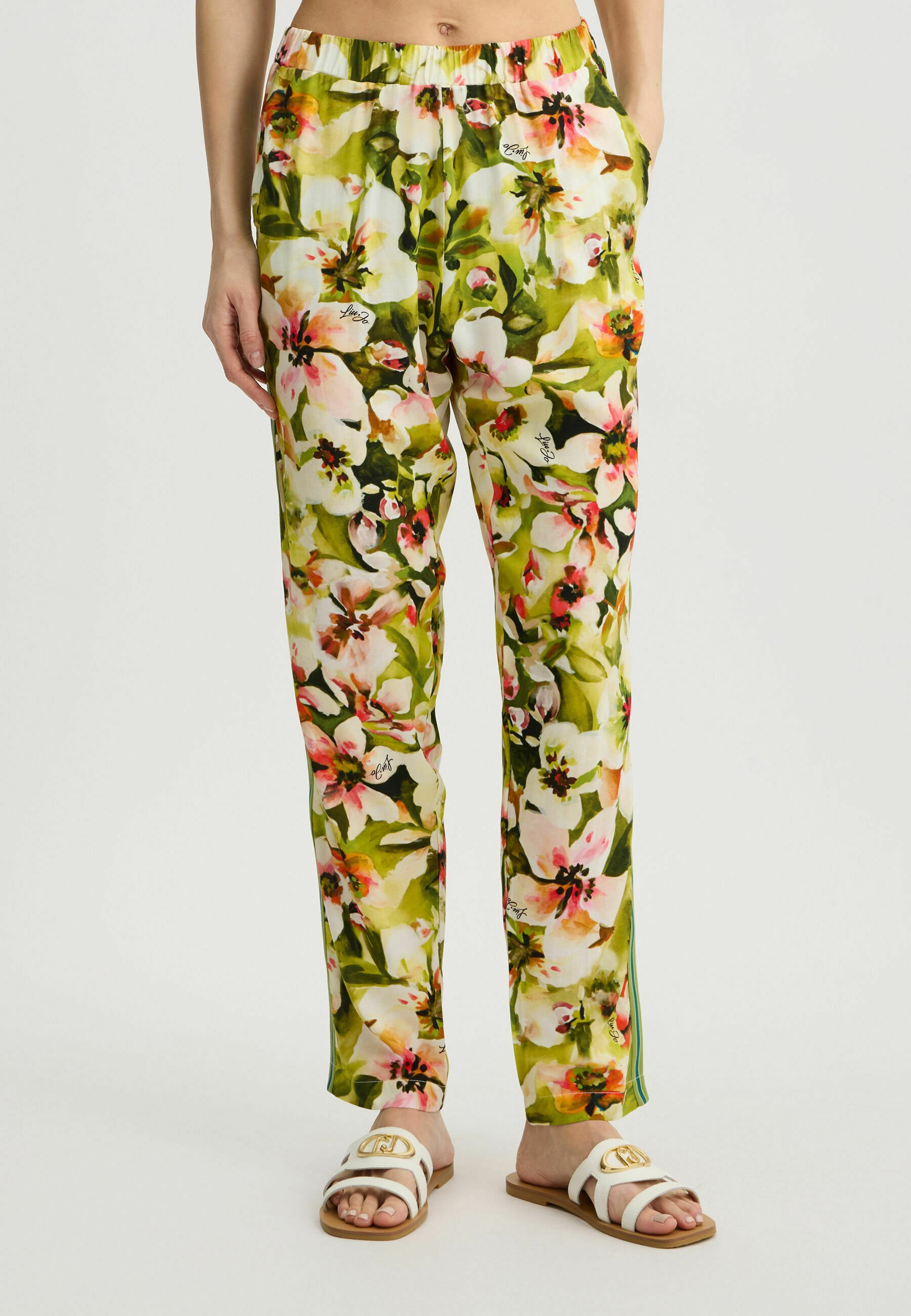 パンツ LIU JO WIDE PRINTED PANTS LJ5F2080T2449-R9523FW22(1).jpg