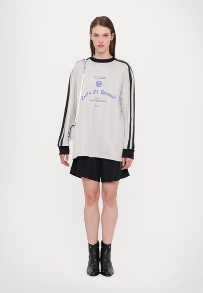 Han Kjøbenhavn FOOTBALL LONG SLEEVE TEE - Tops ar garām piedurknēm - light grey
