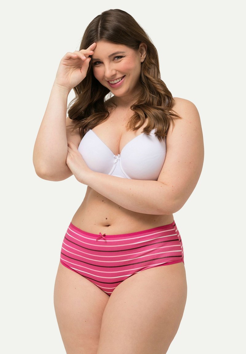 Roze en witte gestreepte high-waisted slipjes met een gladde textuur en een strikaccent op de tailleband. Een mannequin toont de pasvorm.