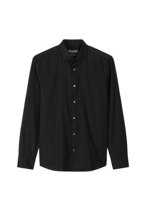 Zwarte lange mouwen knoopshirt met kraag, zeven knopen en Marc O'Polo label aan de binnenkant van de kraag tegen een witte achtergrond.