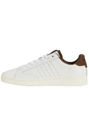Trainers - white