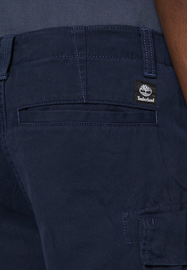 BROOKLINE CARGO - Shorts - dark sapphire3