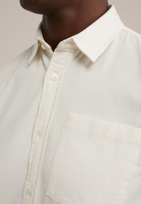 WE Fashion The baby cord - Marškiniai - white