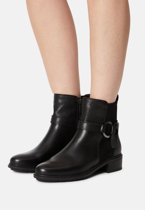 Tamaris Stiefelette - black
