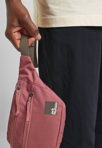 Jack Wolfskin Sac banane - mineral red