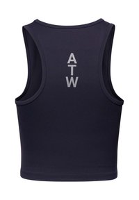 Donker marineblauw sporttanktop met een aansluitend ontwerp. Bevat een ronde halslijn en armsgaten, met "ATW" in lichtgrijs gedrukt op de achterkant.