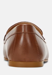 Lauren Ralph Lauren AVERI III BURNISHED LEATHER LOAFER - Sapatos sem atacadores - tobacco