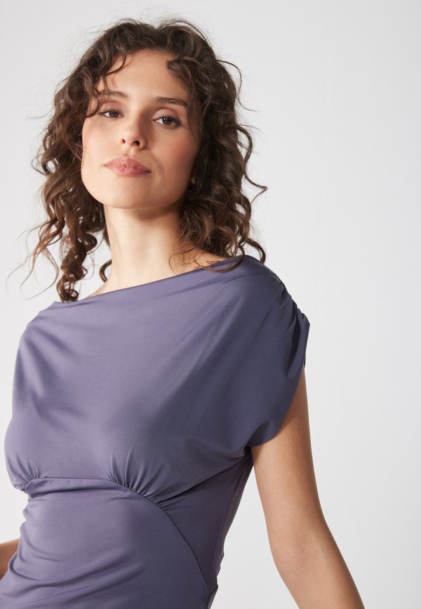 Basic T-shirt - graystone2