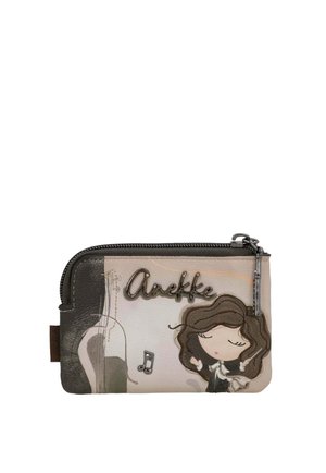 Kleine beige-braune Tasche mit Reißverschluss, mit dem Text "Anekke", einer Illustration eines Mädchens mit geschlossenen Augen, einer Gitarre und einer musikalischen Note.