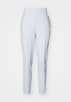 HERITAGE PANT - Pantalones deportivos - football grey