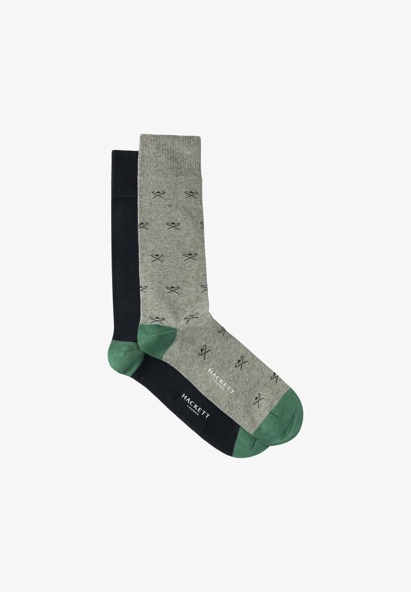 Deux paires de chaussettes : l'une en bleu marine foncé, l'autre en gris avec un motif de ciseaux, comportant des accents verts et un branding près de la cheville.