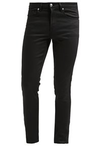 Jean en denim noir avec une coupe slim, design à cinq poches et quincaillerie en métal au niveau de la taille. Présente une texture lisse et une légère élasticité.