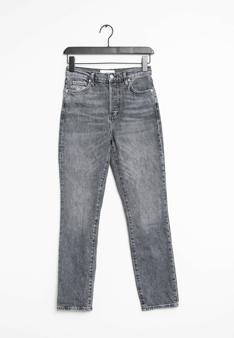 Jean en denim gris avec une taille haute, jambes droites, poches avant et fermeture à bouton. Le tissu a une texture lisse et une finition délavée.