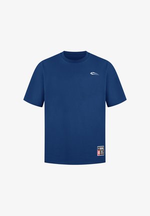 Navyblauwe katoenen t-shirt met een ronde hals, korte mouwen, wit logo op de borst en een label op de linker onderkant.