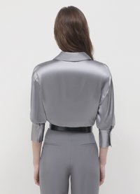 Calliope CROP SIMIL CON ARRICCIO - Camicia - grigio