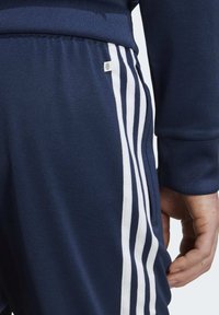 adidas Originals ADICOLOR CLASSICS SST - Pantalon de survêtement - night indigo