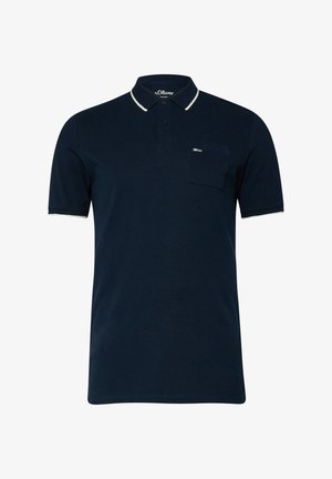 Granatowa koszulka polo z krótkim rękawem, białym wykończeniem kołnierza i mankietów, listwa na dwa guziki oraz kieszonka na piersi z małą metką.