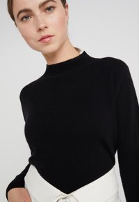 pure cashmere MOCKNECK - Camisola - black