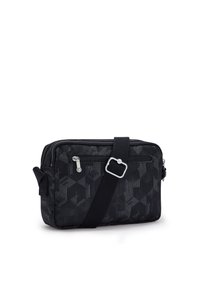 Sort stof crossbody tas med geometrisk mønster, lynlåslukning, justerbar skulderrem og udvendig lomme. Teksturopperflade og sølvhardware.